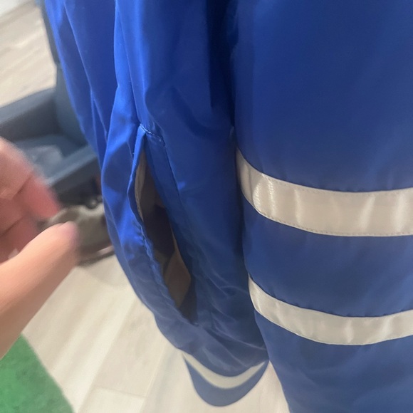 Vintage (~1980) Toronto Maple leafs Bomber Jacket - Picture 10 of 13